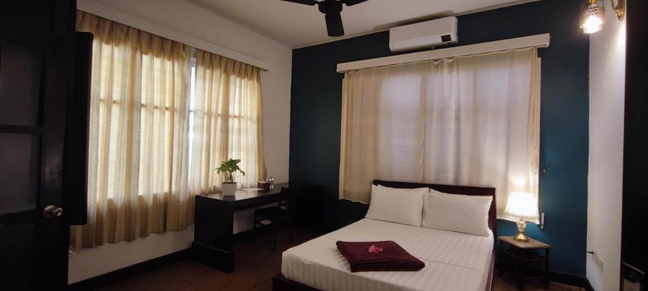 Villa Papillon Phnom Penh Exterior photo